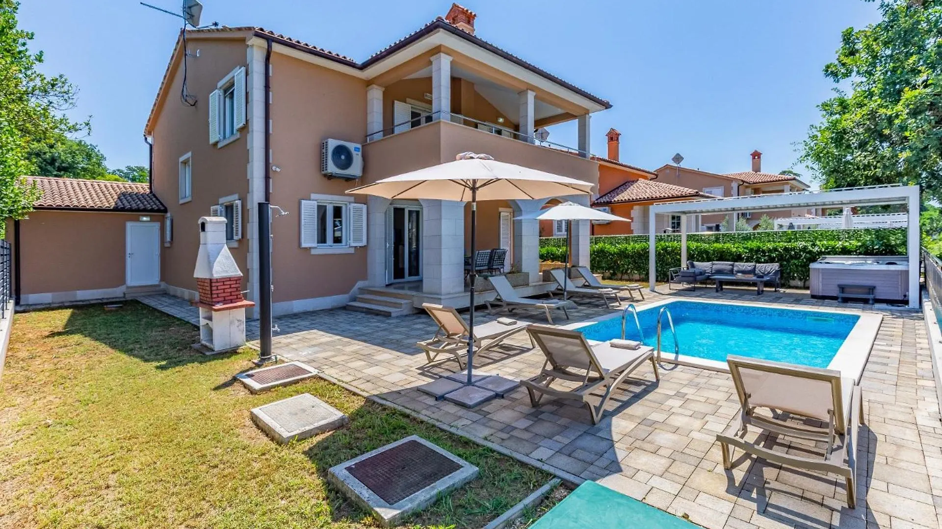Resort Villas Lotus By Istrabook Pula 0*,  Kroatien