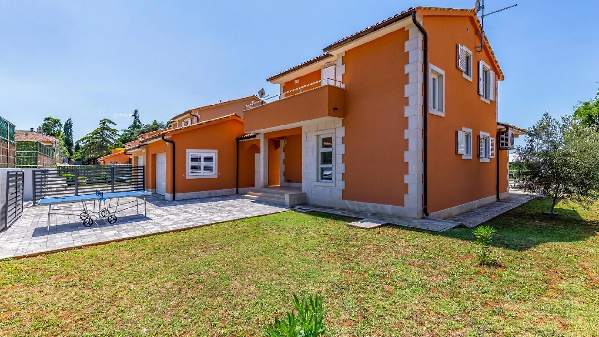 Resort Villas Lotus By Istrabook Pula 0*,